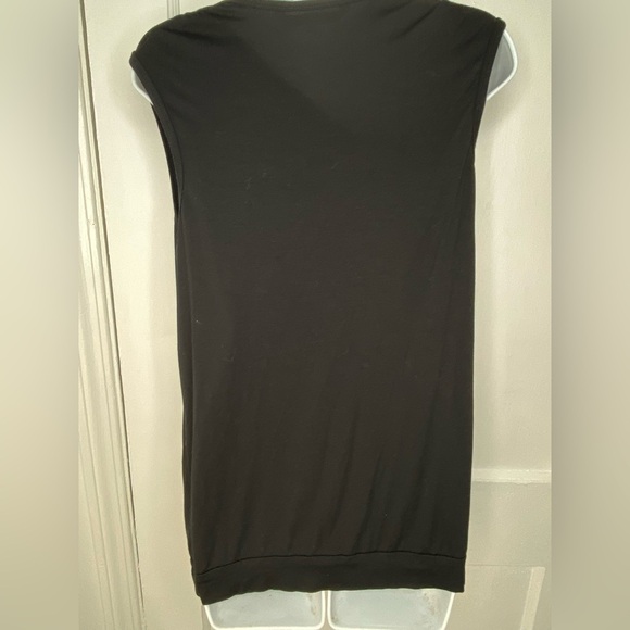 TRINA TURK Crowl Neck Elegant Black Sleeveless Top - Picture 4 of 10